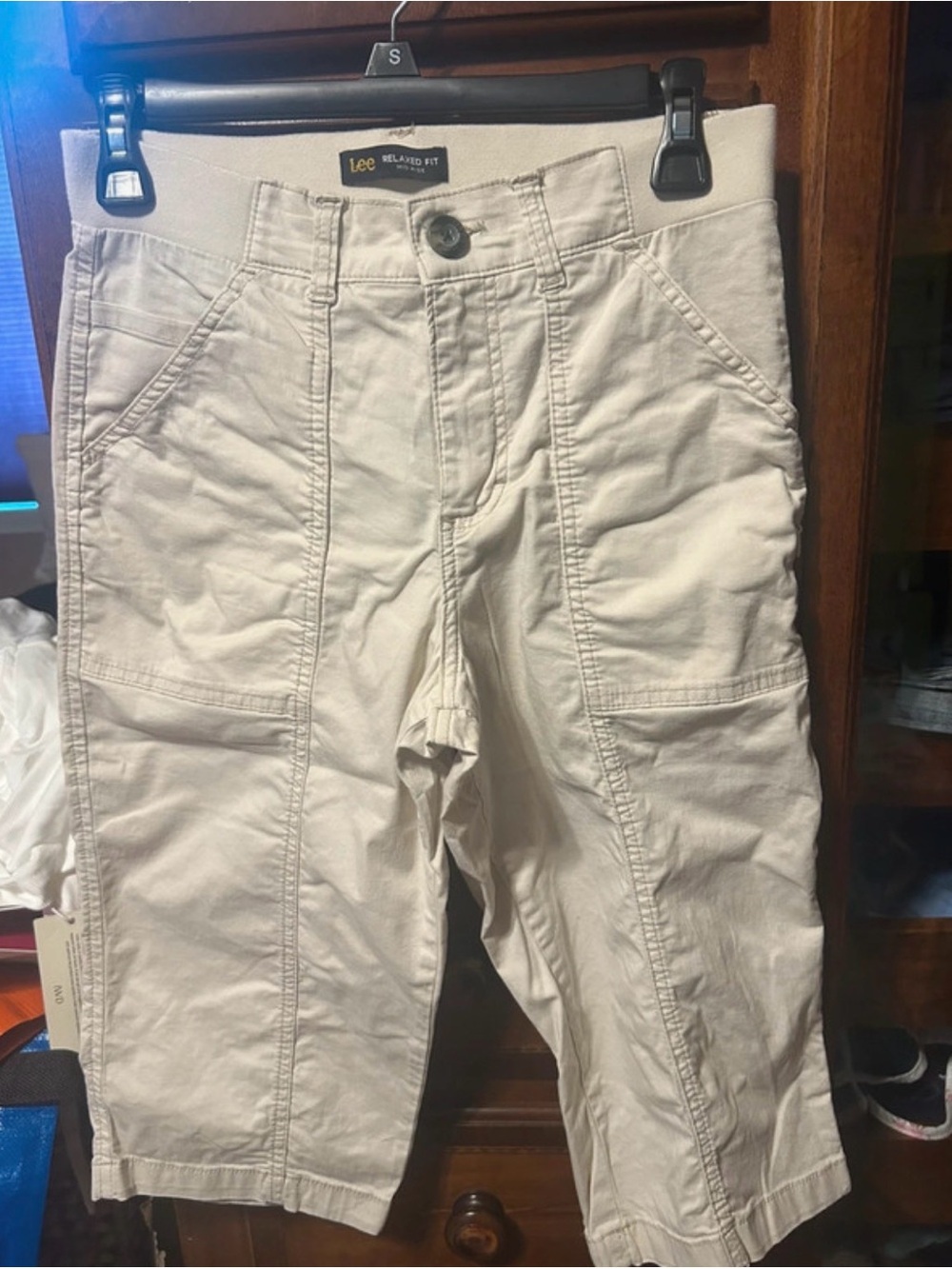 Beige Lee capri length pants